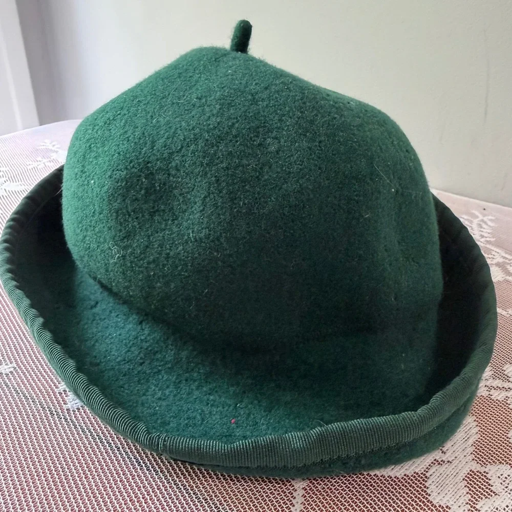Liz Claiborne Wool Cloche Hat Womens OS Green Excellent Vintage Felted Bowler